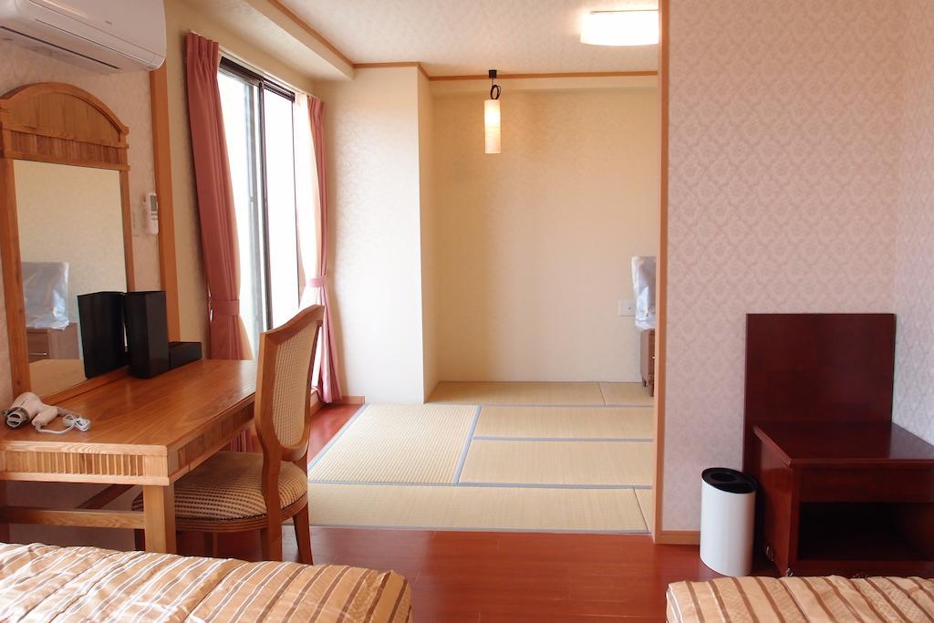 Hotel Castlevillage Miyakojima Cameră foto